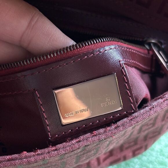 FENDI Mamma Zucchino Baguette Red Shoulder Bag Vintage Authentic Monogram Purse - Picture 3 of 13